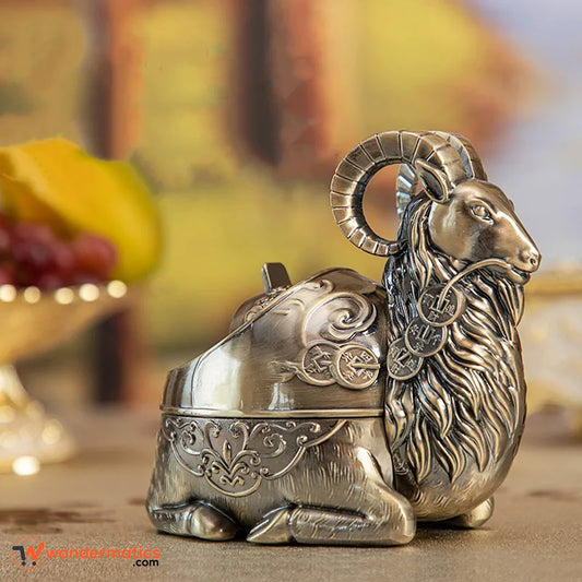 Luxury Markhor Ash Holder Vintage Metal Home Decor