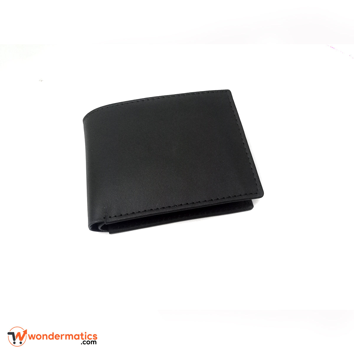 Men’s leather wallet with custom name engraving, stylish and practical gift