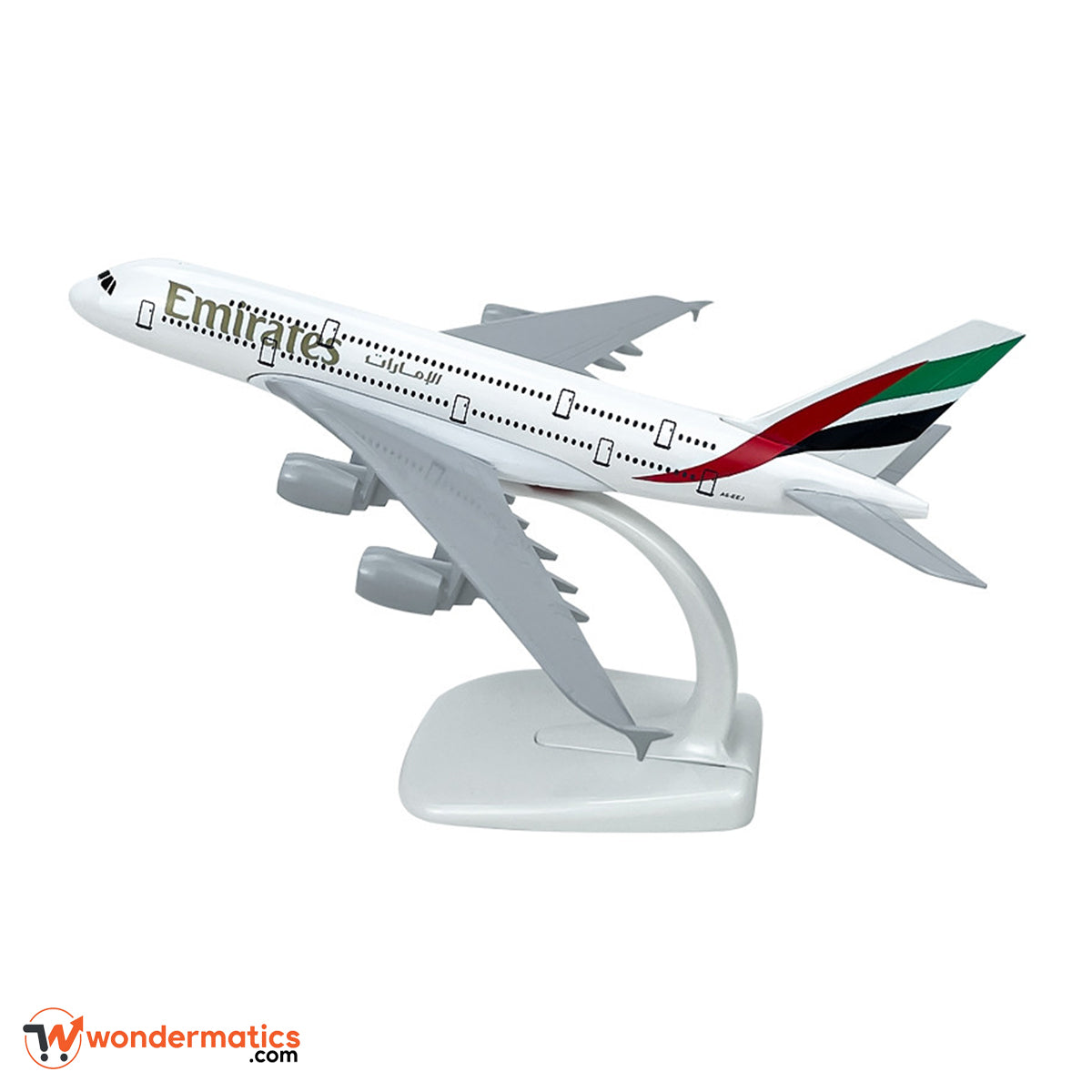 Metal Airplane Model Boeing 777 Replica – Emirates Airline Aviation Collectible for Home and Office Décor