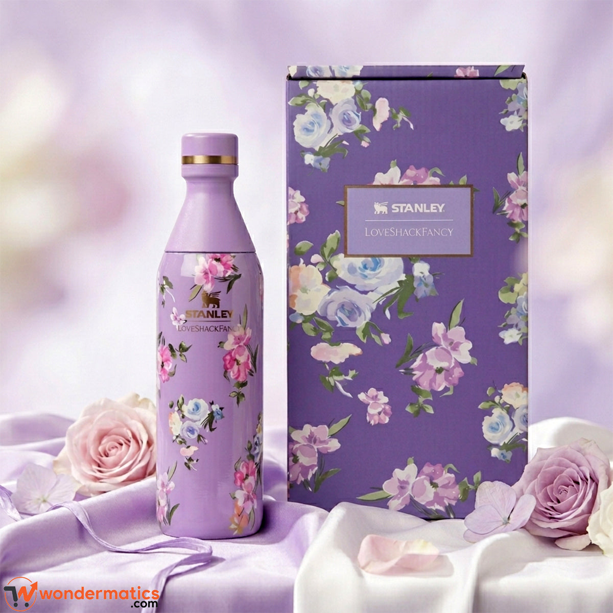 Portable insulated drink bottle suitable for travel and everyday use