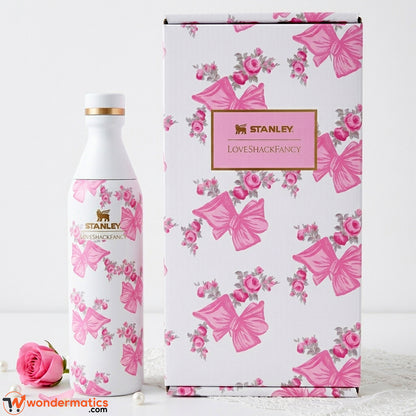 Durable vacuum insulated bottle ideal for students and professionals