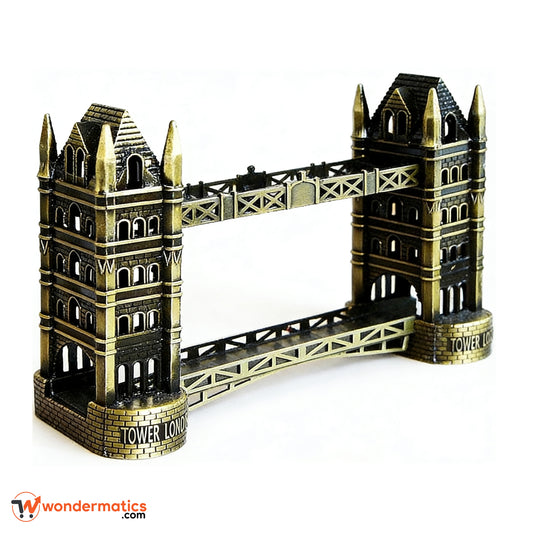 Detailed Tower Bridge model metal ornament for desks and shelves